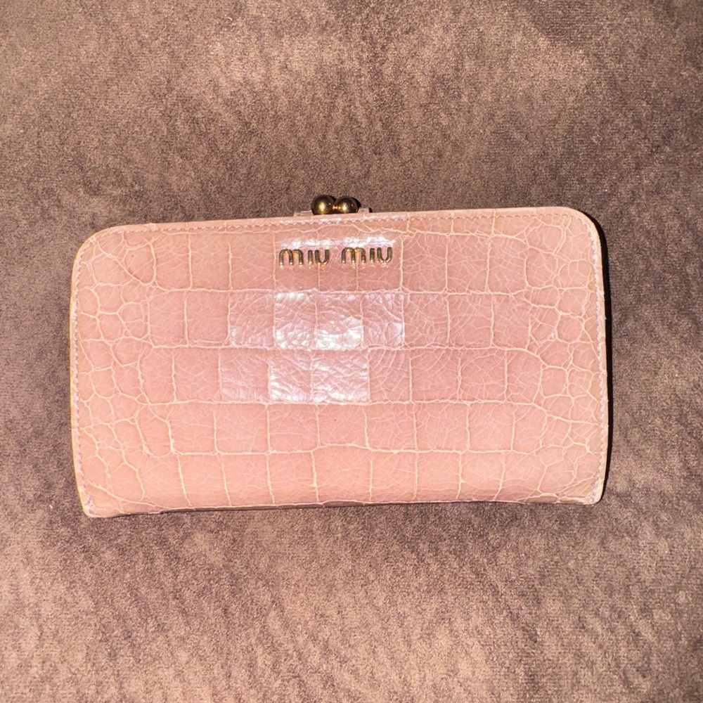 Miu Miu Pink Croc-Embossed Leather Wallet